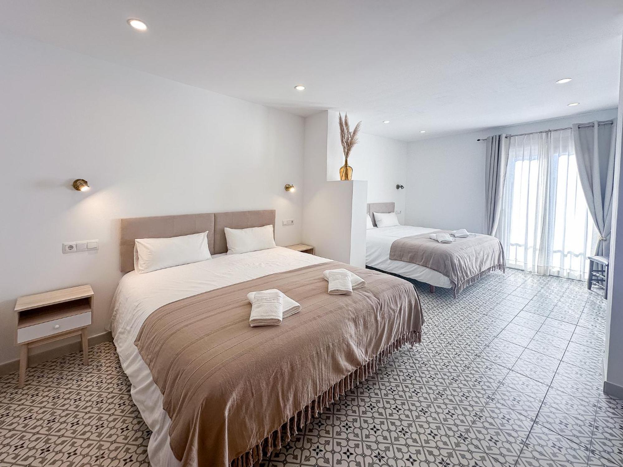 Hotel La Tienda Nueva Cómpeta Esterno foto